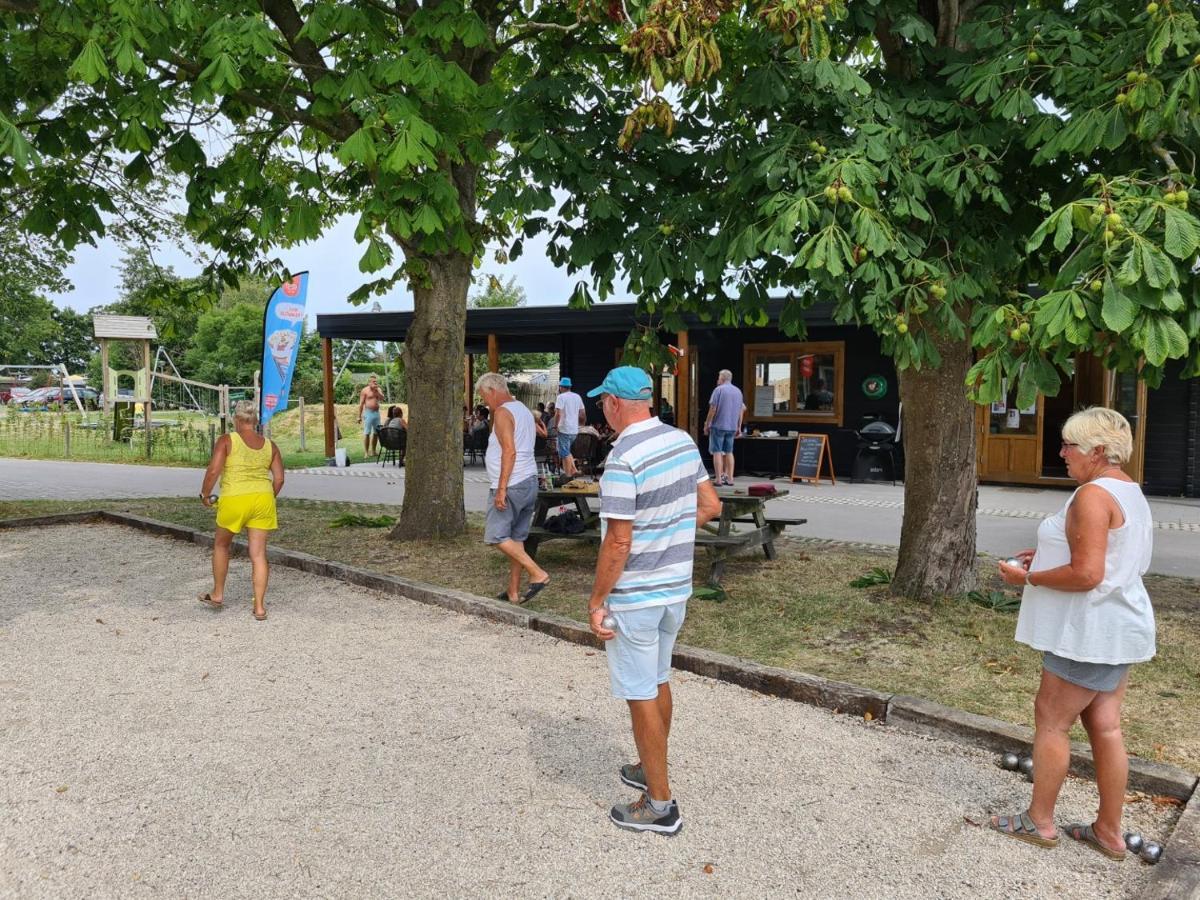 Villa Aan 'T Wiel Op Recreatiepark De Wielen Sint Maarten Luaran gambar